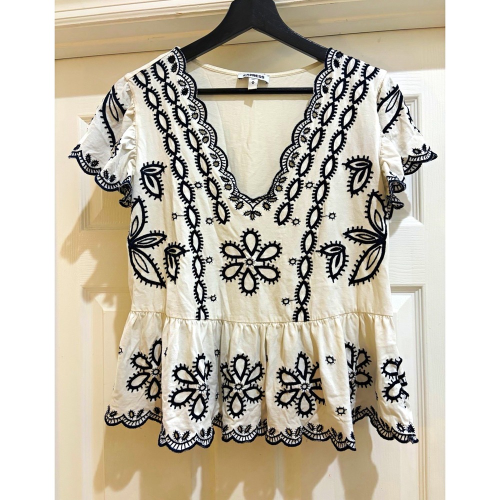 Express White Black Embroidered Floral V-Neck Short Sleeve Peplum Blouse M